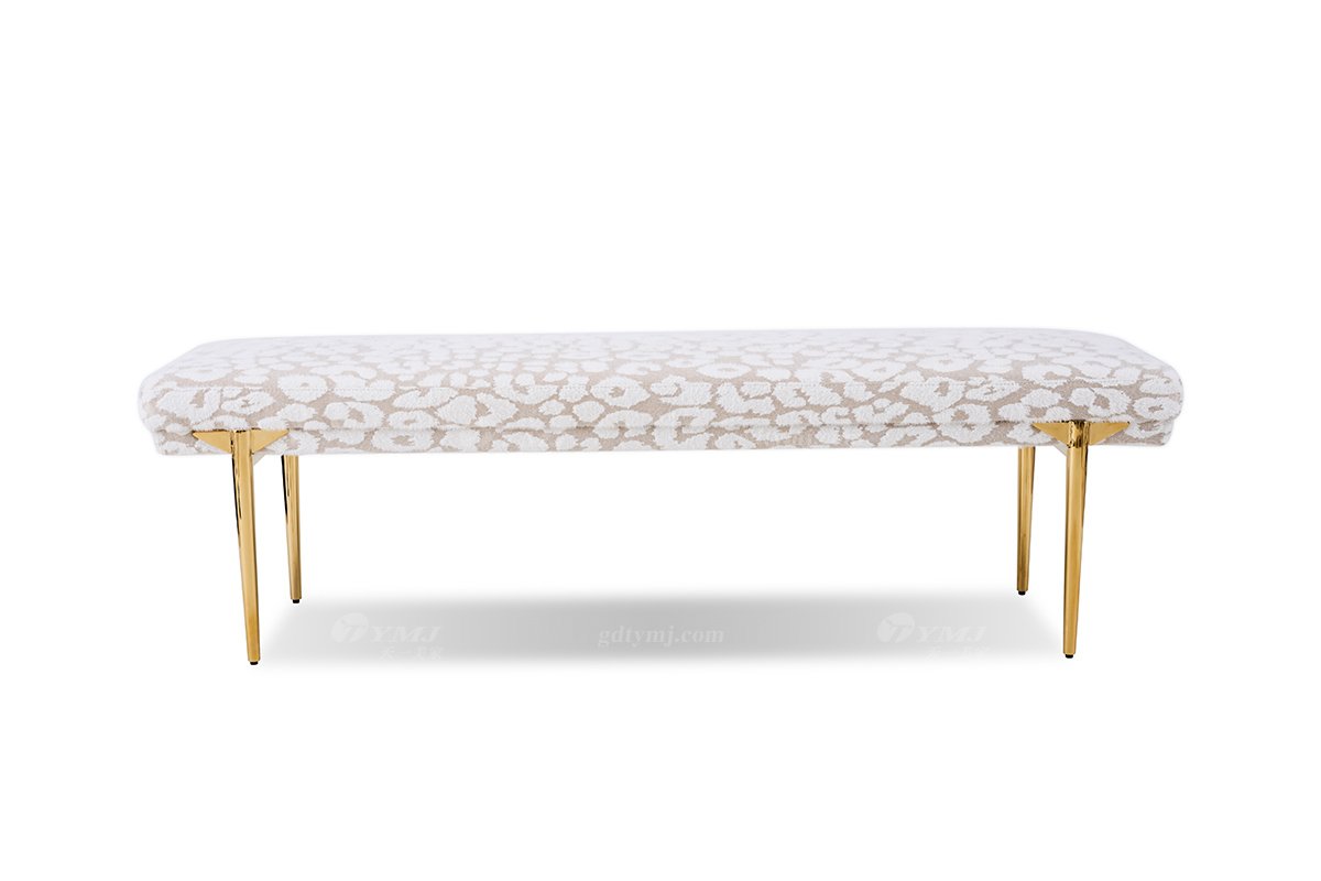 意式亚洲成AV人在线观看片水蜜桃91精品久久久久久水蜜桃别墅会所豪宅家用时尚奢华不锈钢镜面金属+绒布艺床尾凳